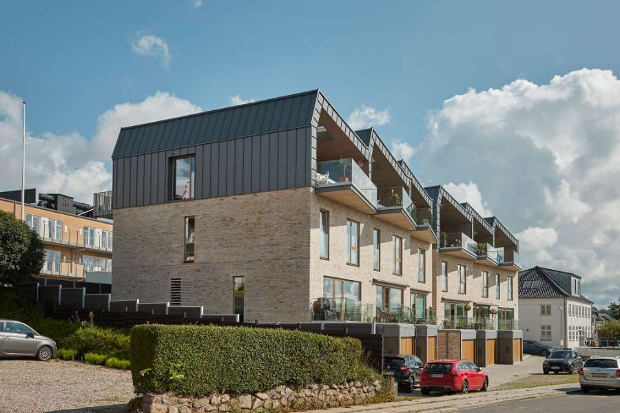 Kalter Rosé und Seeblick unter Stahlprofilen, Krøyer Kielbergvej / Regnbuevænget 1, 8660 Skanderborg, Dänemark